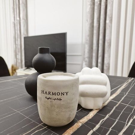 Harmony Apartment Blloku Tirana Esterno foto